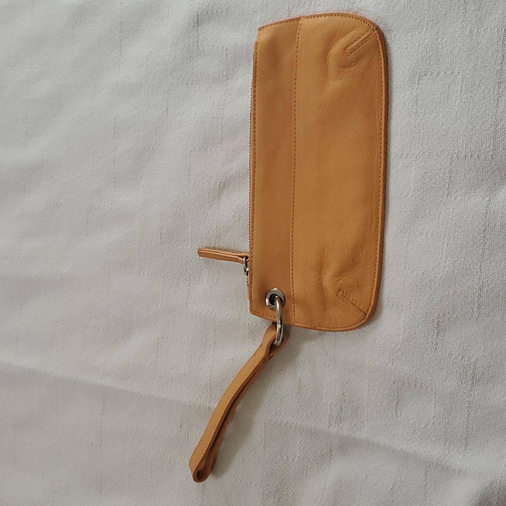 Orange genuine leather wallet/wristlet 🧡